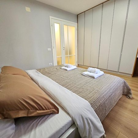 Ferienwohnung Valentino'S Nest Tirana Exterior foto