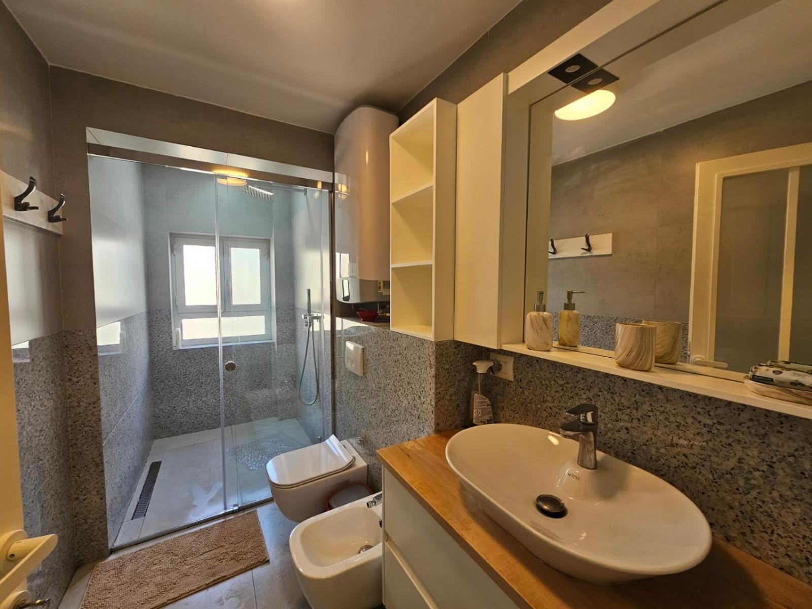 Ferienwohnung Valentino'S Nest Tirana Exterior foto